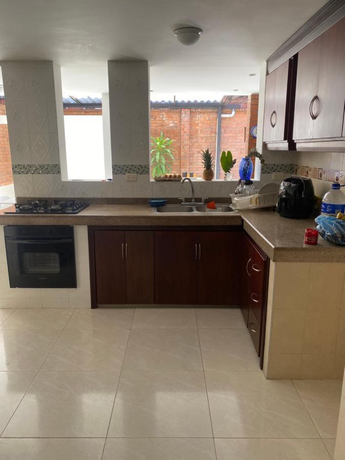 Vila Alma Rh Cali Exteriér fotografie